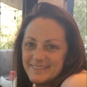 Meet your Posher, Courtney